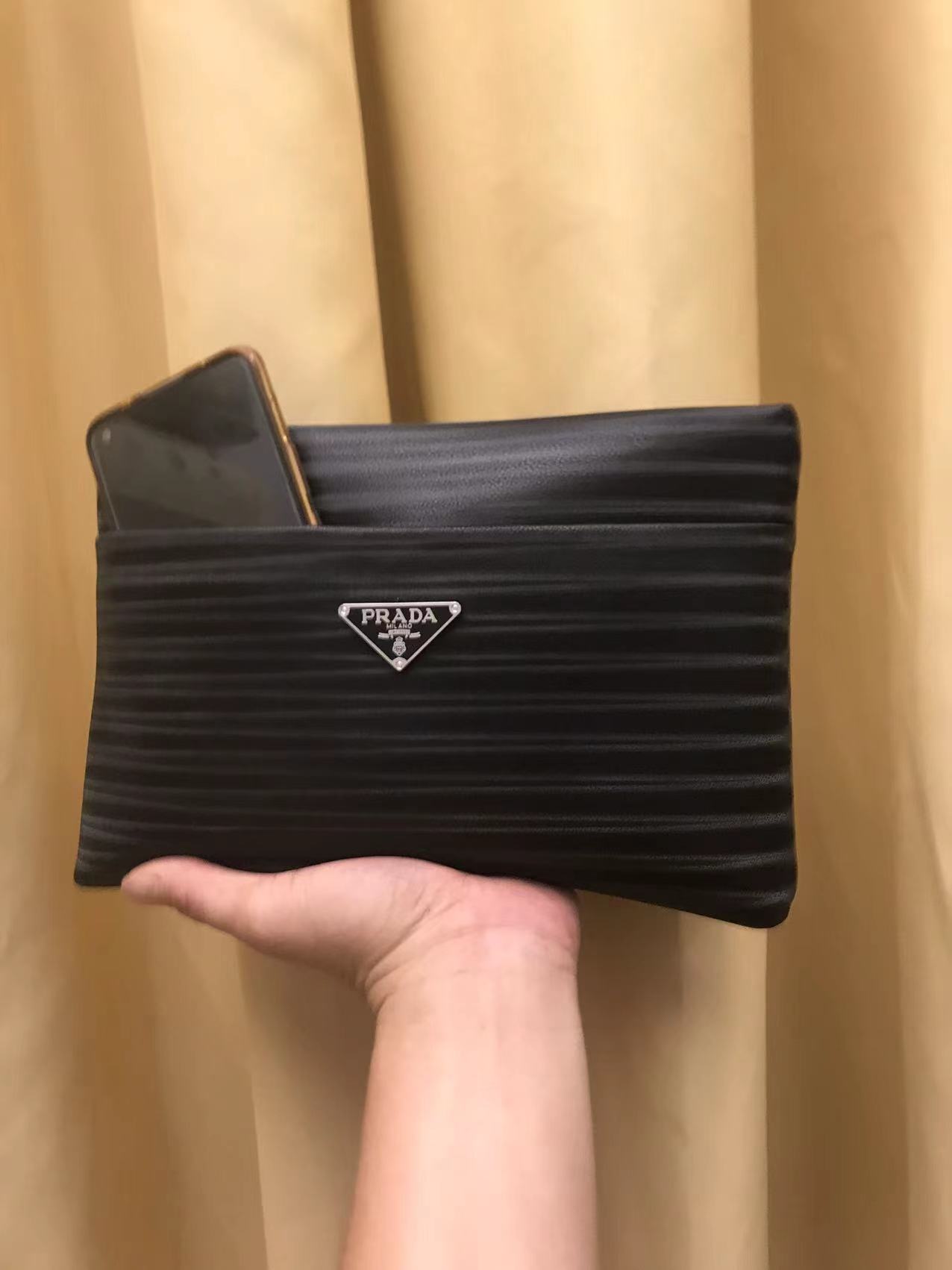 [TOP] PRADA Imported Cowhide Men's Bag - Black