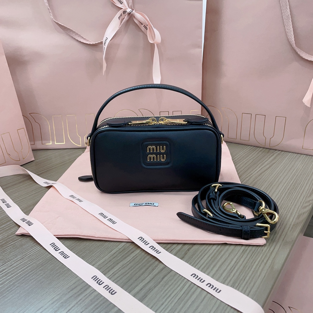 [TOP] Miu Miu Calfskin Box Bag 18 x 9.5 x 6.5 cm - 3 Color