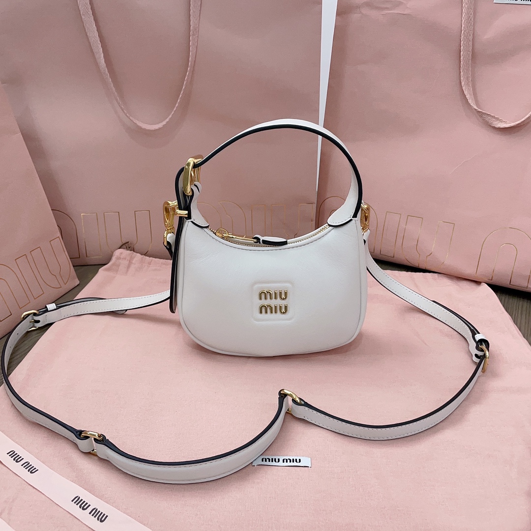 [TOP] Miu Miu Calfskin Hobo Bags 17 x 15.5 x 5.5 cm/ 20 x 17 x 6 cm - 4 Color