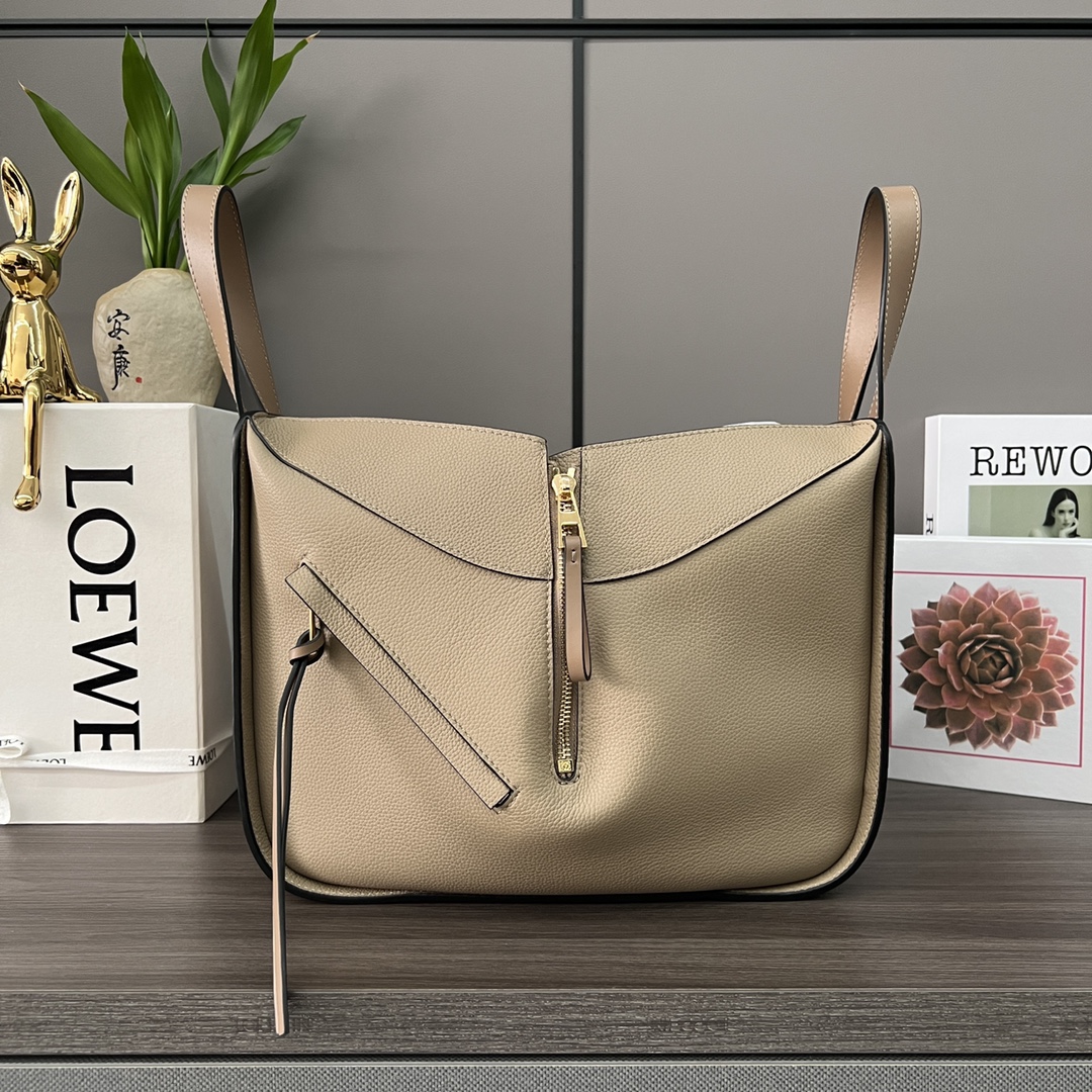 [TOP] LOEWE Hammock Bag 20x19x14cm/29×14×26cm