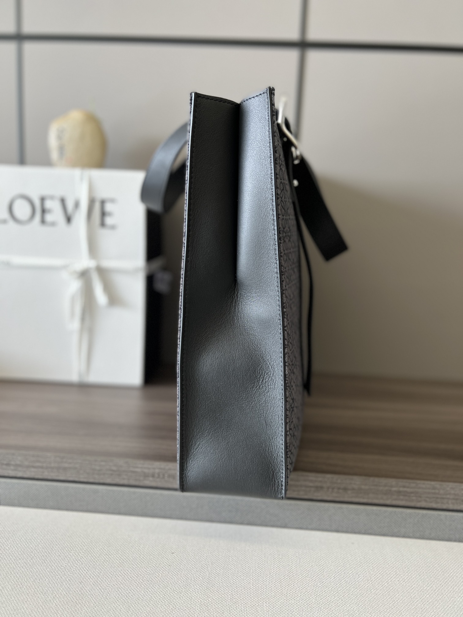 [TOP] LOEWE Buckle Tote 40×9×33CM - Black