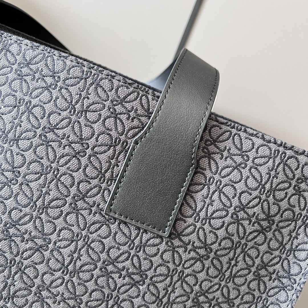 [TOP] LOEWE Buckle Tote 40×9×33CM - Black