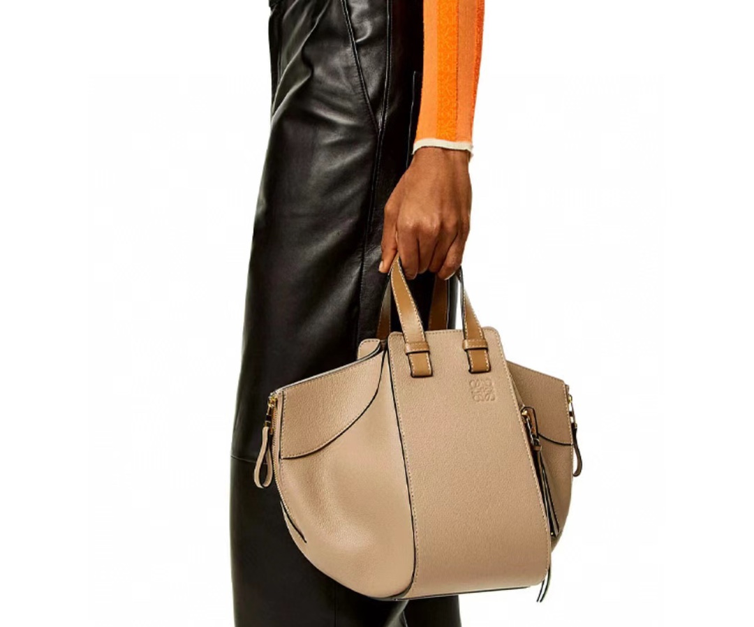 [TOP] LOEWE Hammock Bag 20x19x14cm/29×14×26cm