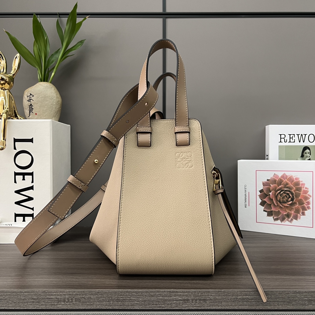 [TOP] LOEWE Hammock Bag 20x19x14cm/29×14×26cm