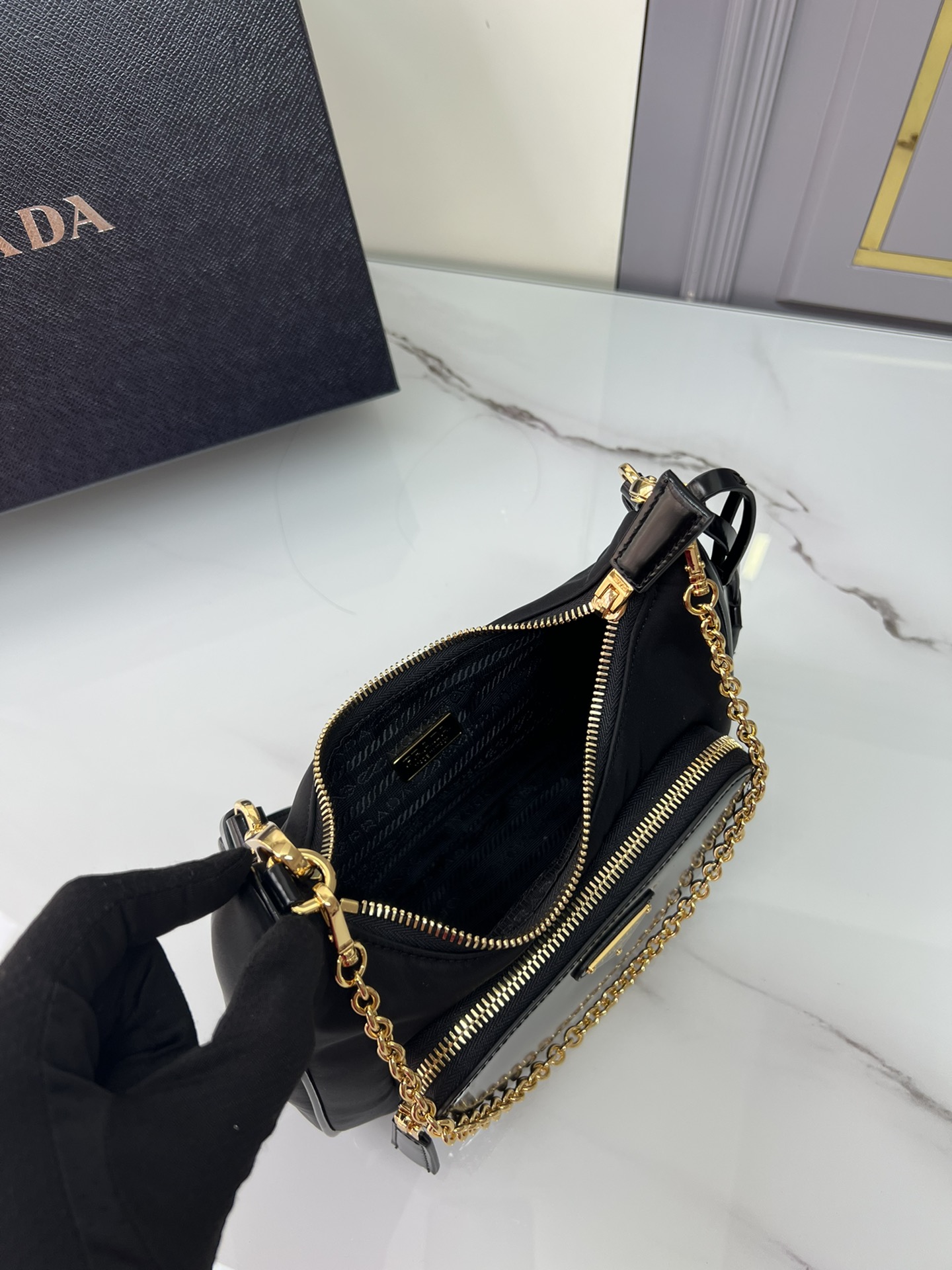 [TOP] PRADA Re-Edition 2000 Bags Nylon Fabric - Mini 22x19.5x6cm - Black & GHW