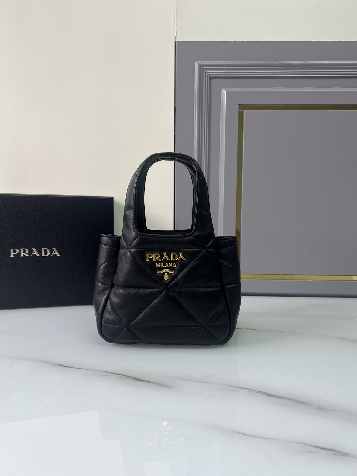 [TOP] PRADA Sheepskin Bag - Mini 18x16x10cm - Handbag - Black
