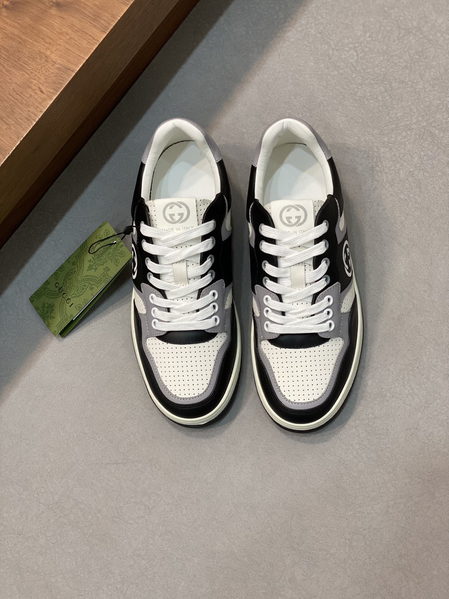 [TOP] GUCCI Men's Casual Shoes - 5 Colors