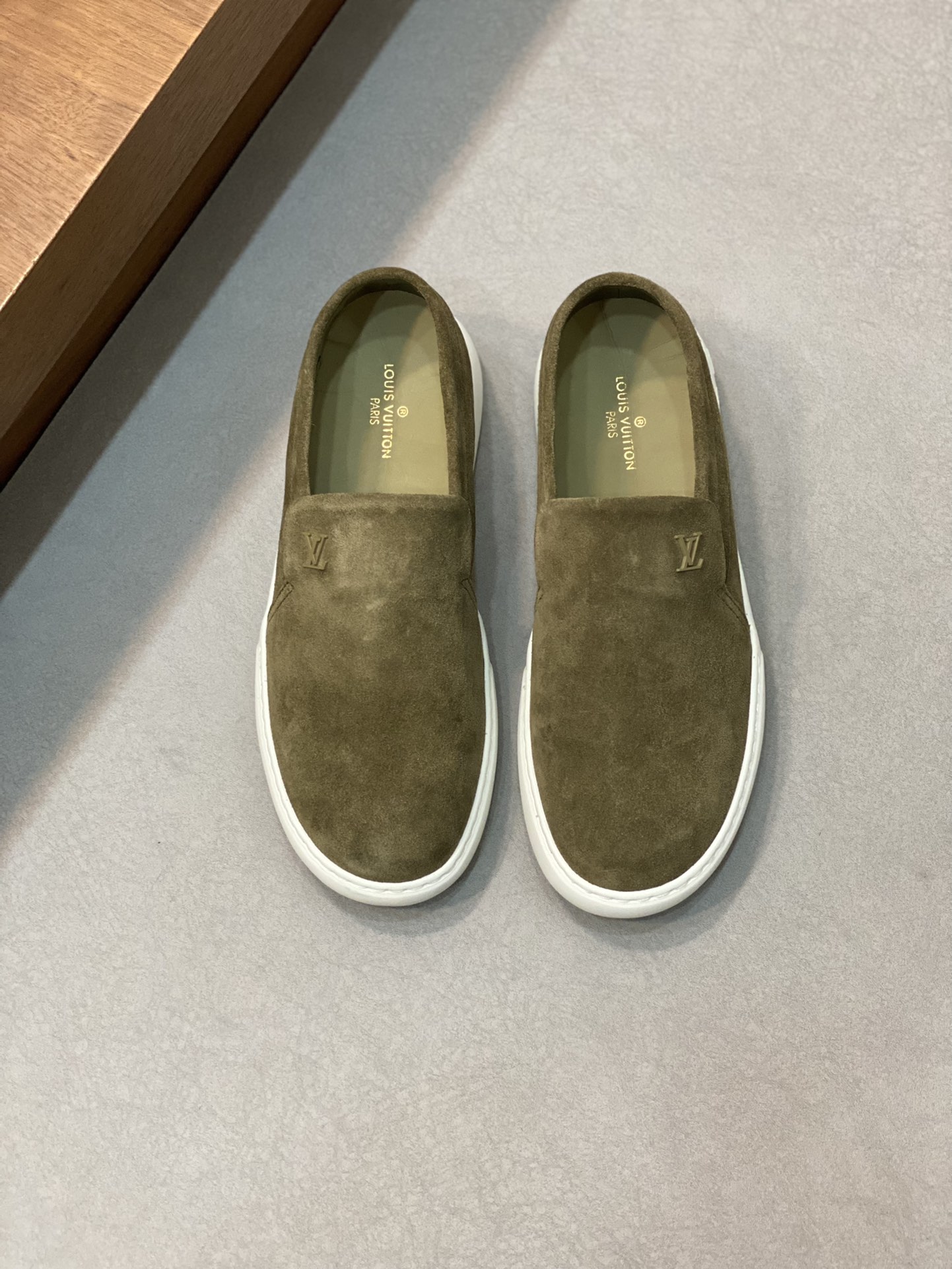 [TOP] Louis Vuitton LV Comfortable Casual Shoes - 4 Colors