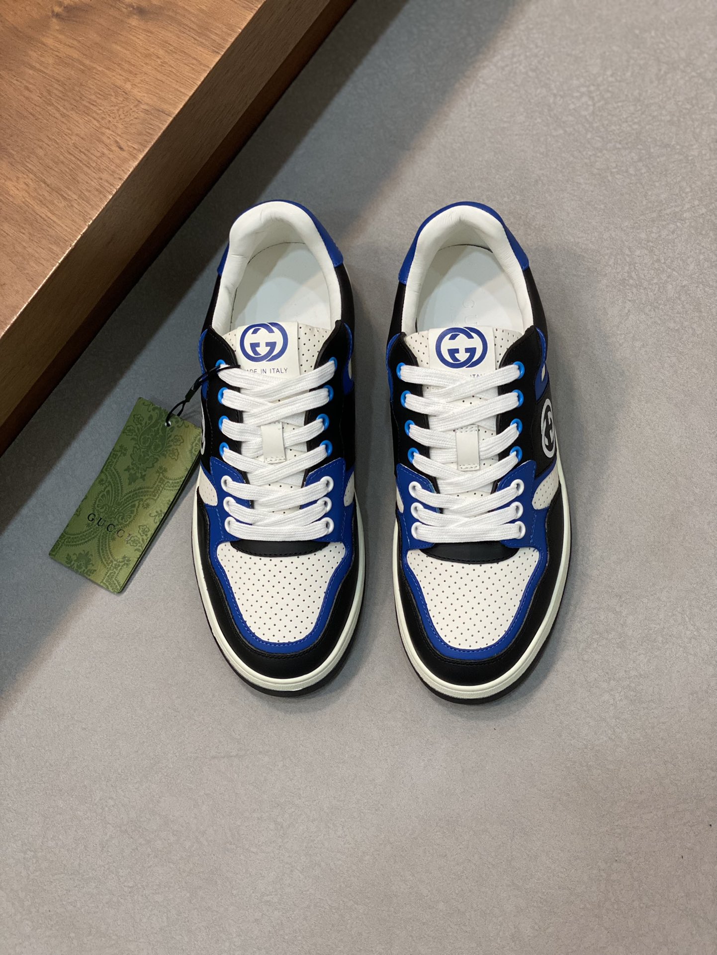 [TOP] GUCCI Men's Casual Shoes - 5 Colors