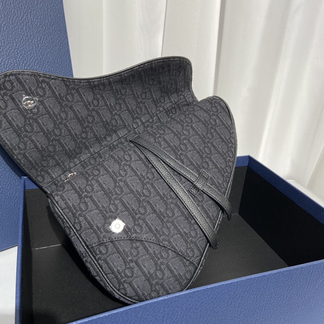 [TOP] Christian Dior Saddle Bag Oblique Print 19 x 26x 4.5 cm - Black