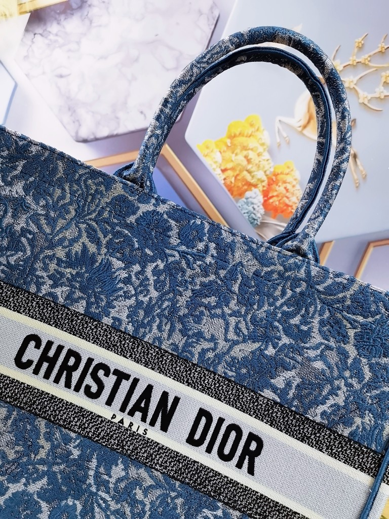 [TOP] Christian Dior Book Tote Handbag Denim Dior Brocart Blue Pattern Embroidery 36.5cm/41.5cm