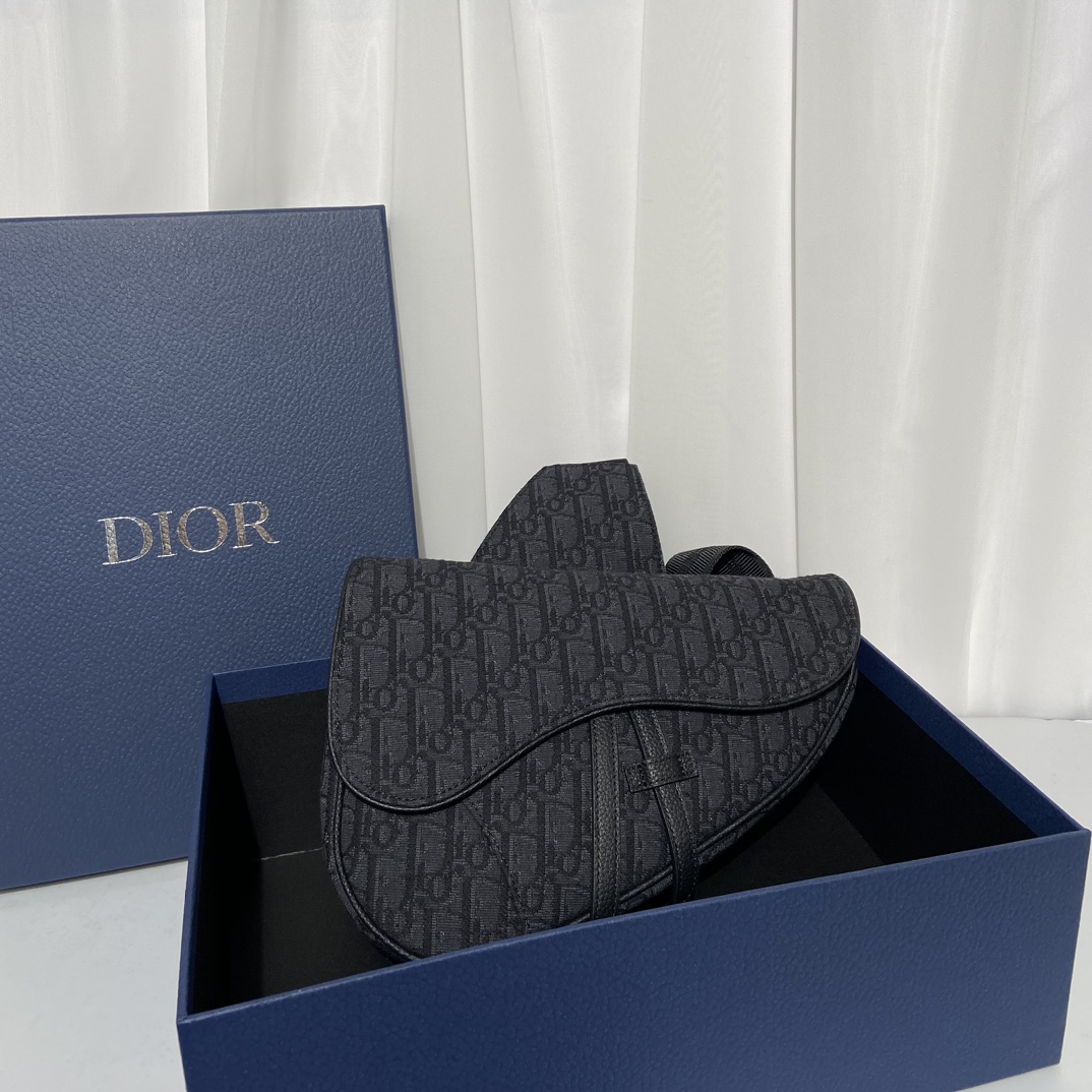 [TOP] Christian Dior Saddle Bag Oblique Print 19 x 26x 4.5 cm - Black