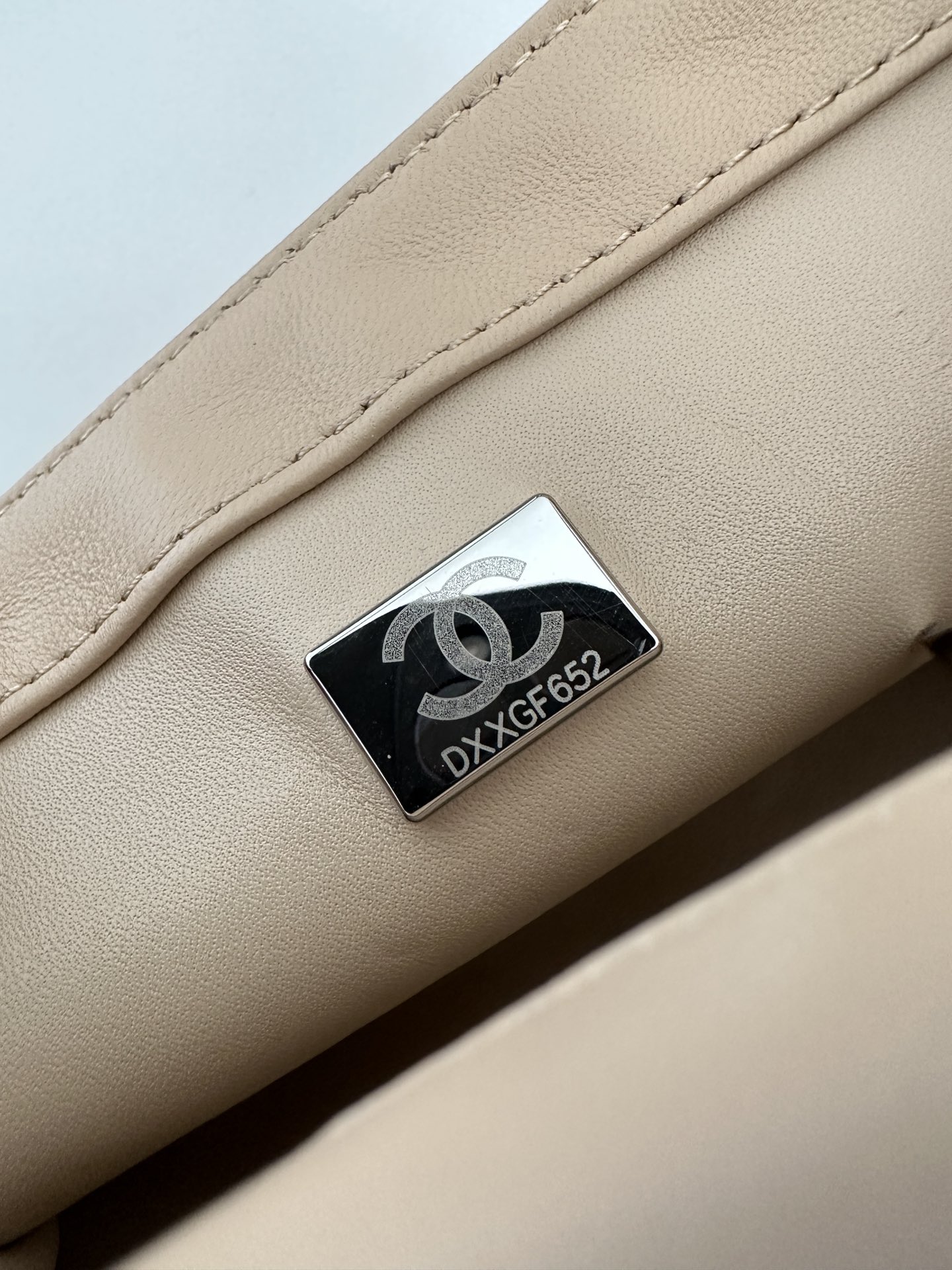 [TOP] CHANEL Classic Flap Bag Lambskin 18 CM - Apricot