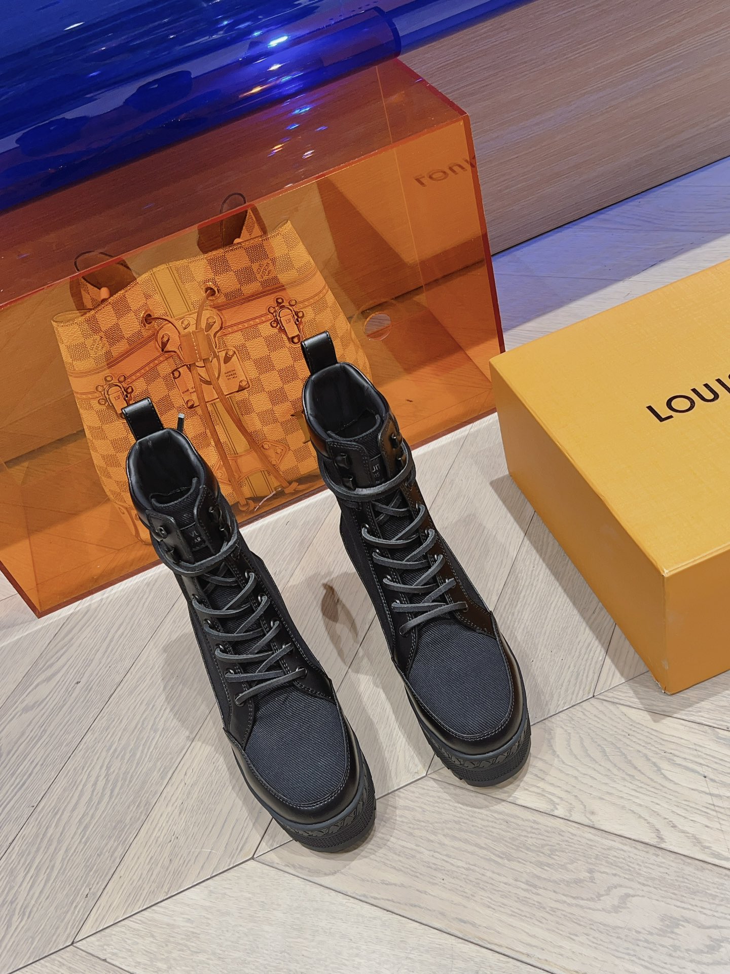 [TOP] Louis Vuitton LV Autumn And Winter New Cowhide High Heel Boots - 2 Colors