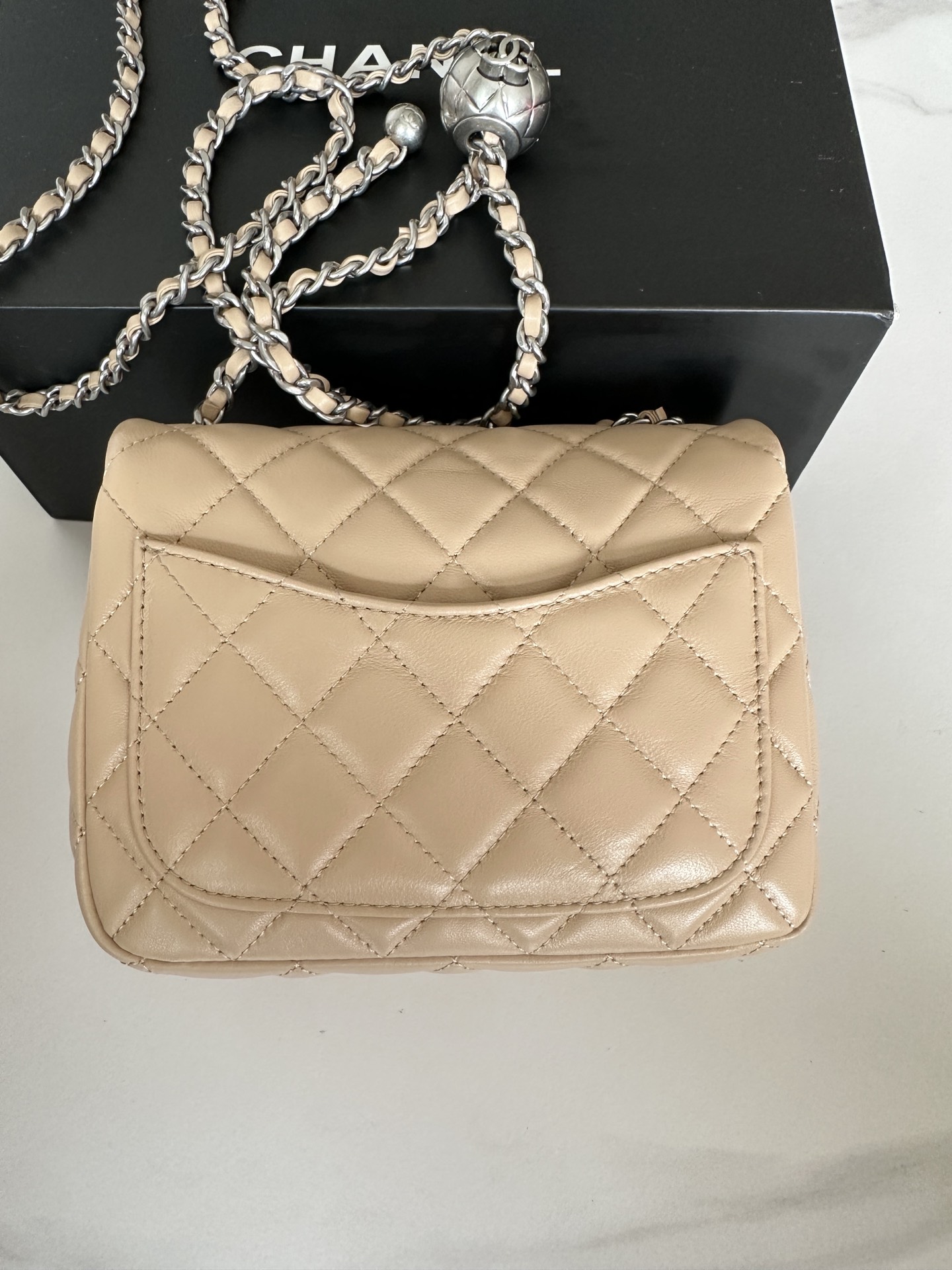 [TOP] CHANEL Classic Flap Bag Lambskin 18 CM - Apricot