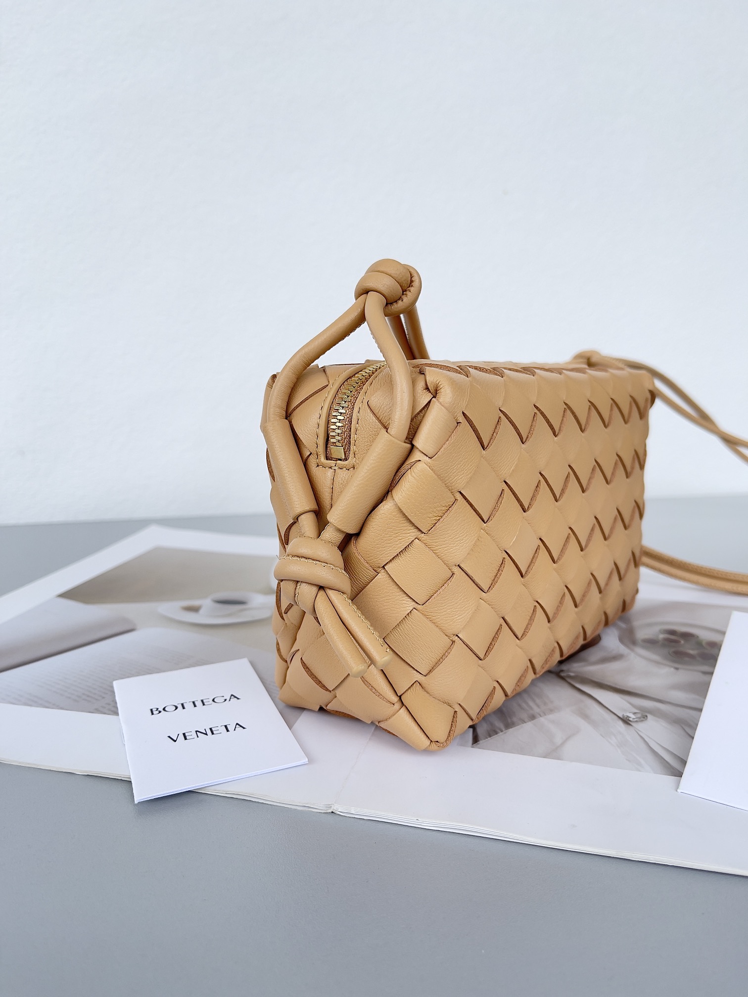 [TOP] Bottega Veneta BV Loop Camera Bag Lambskin 17x10x6cm - Khaki