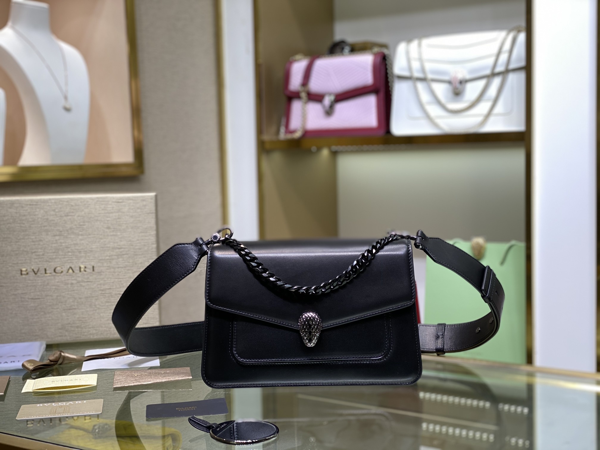 [TOP] BVLGARI Serpenti Forever Maxi Chain Bag Lambskin with Black Onyx Snakehead Buckle 25×17×8cm - Black