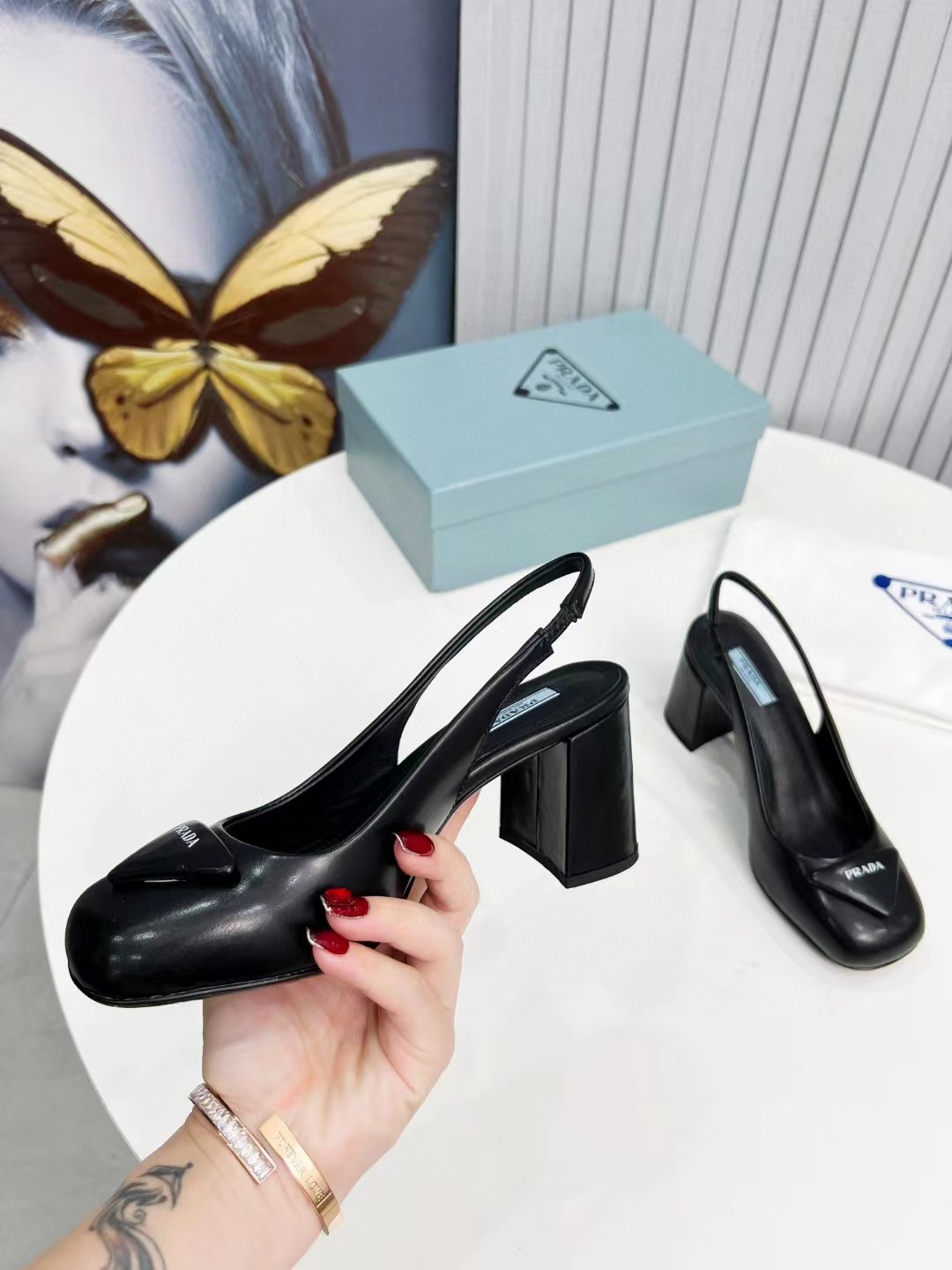 [TOP] PRADA Mules  - Black