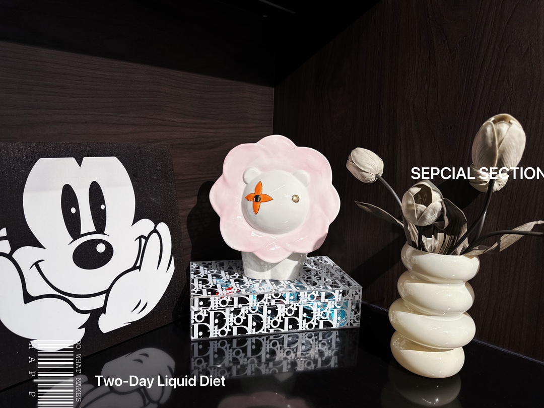 [TOP] Louis Vuitton LV Ceramic Piggy Bank