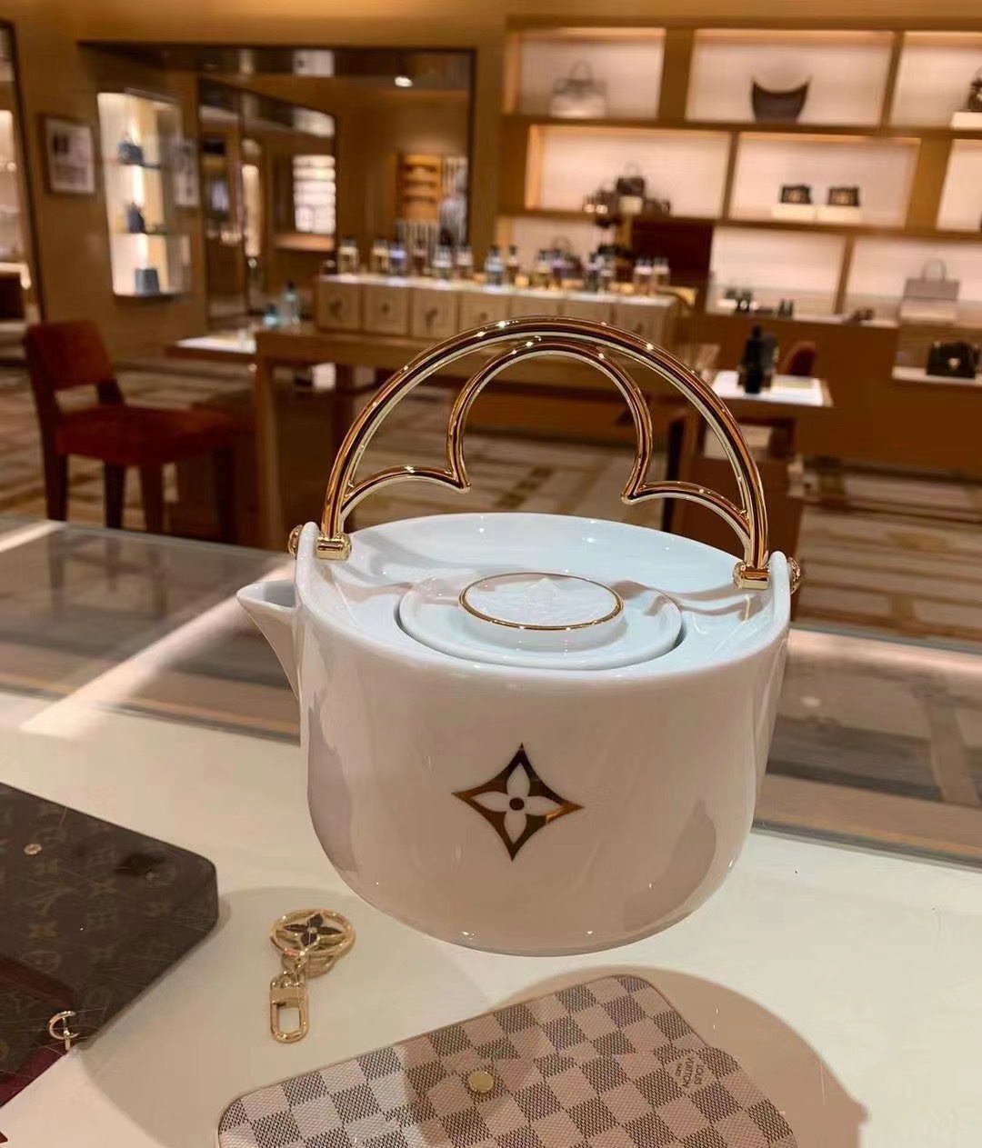 [TOP] Louis Vuitton LV Tea Set Gift Box