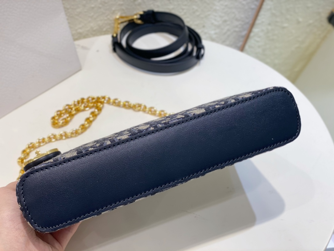 [Top] Christian Dior Dior Midi Mini Small 30 Montaigne Bag CD Lock 23 x 13 x 5 cm  - Blue