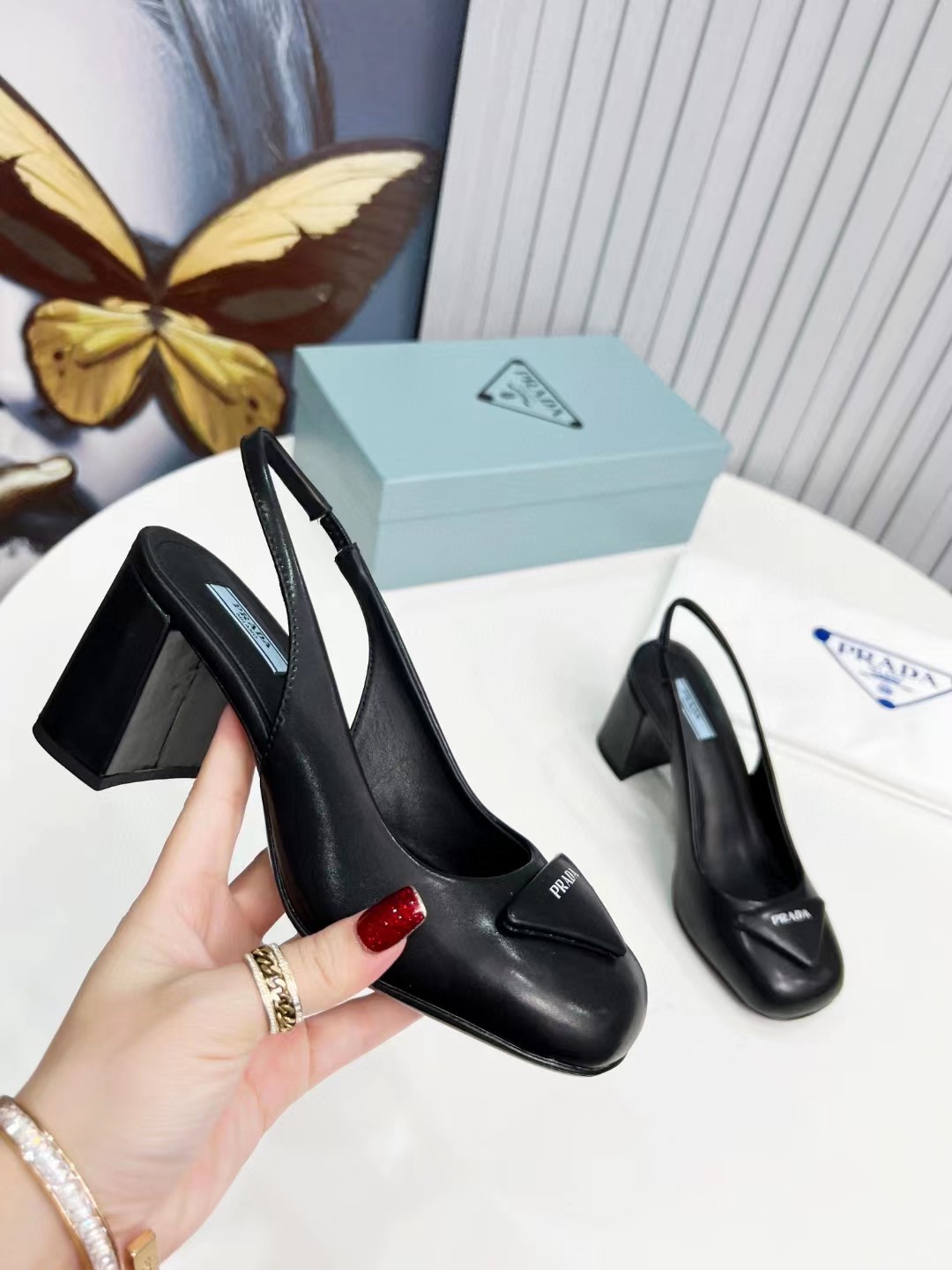 [TOP] PRADA Mules  - Black