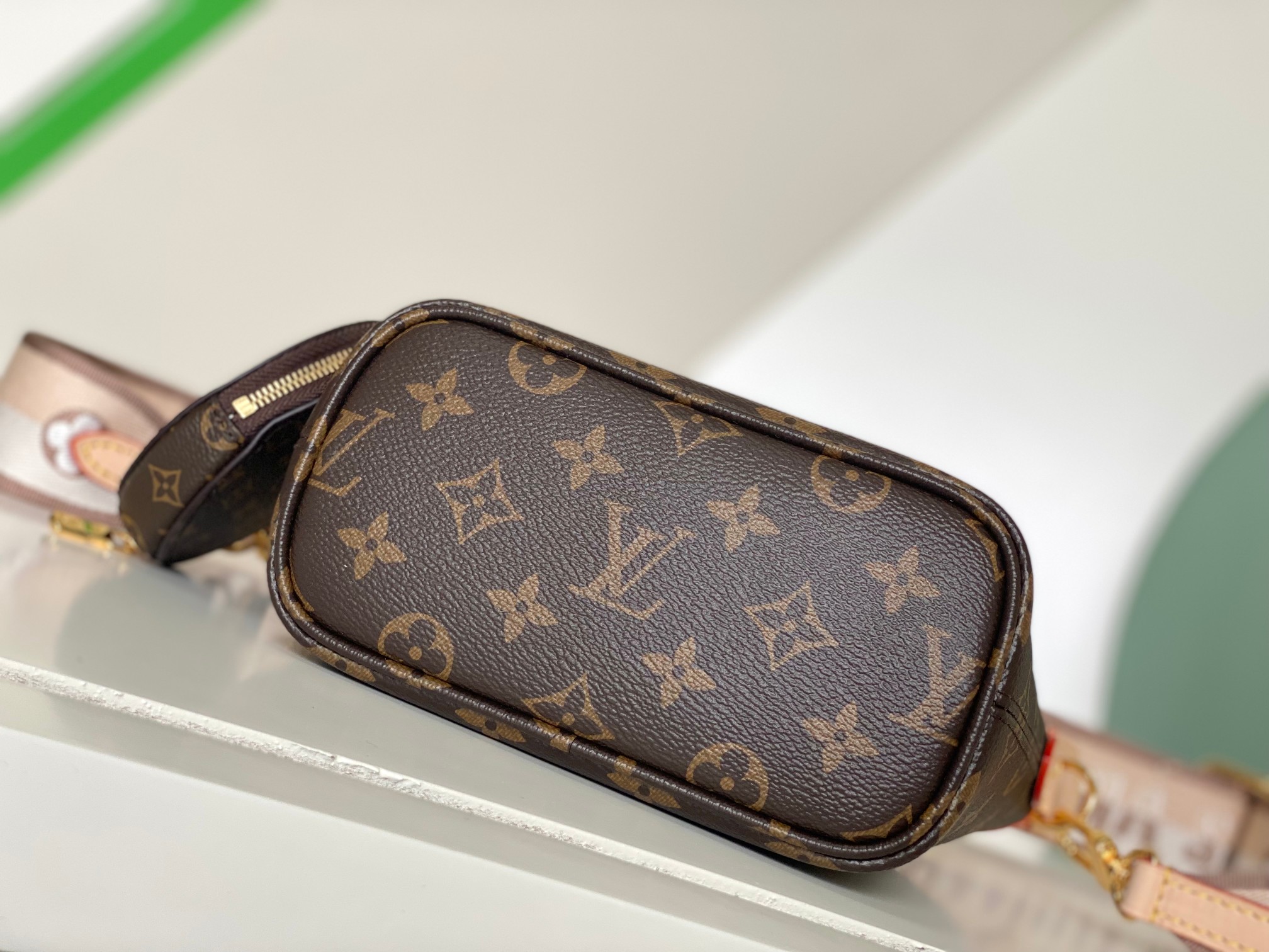[TOP] Louis Vuitton LV Neverfull BB Bag Damier Ebene Canvas 24x14x9cm - Monogram