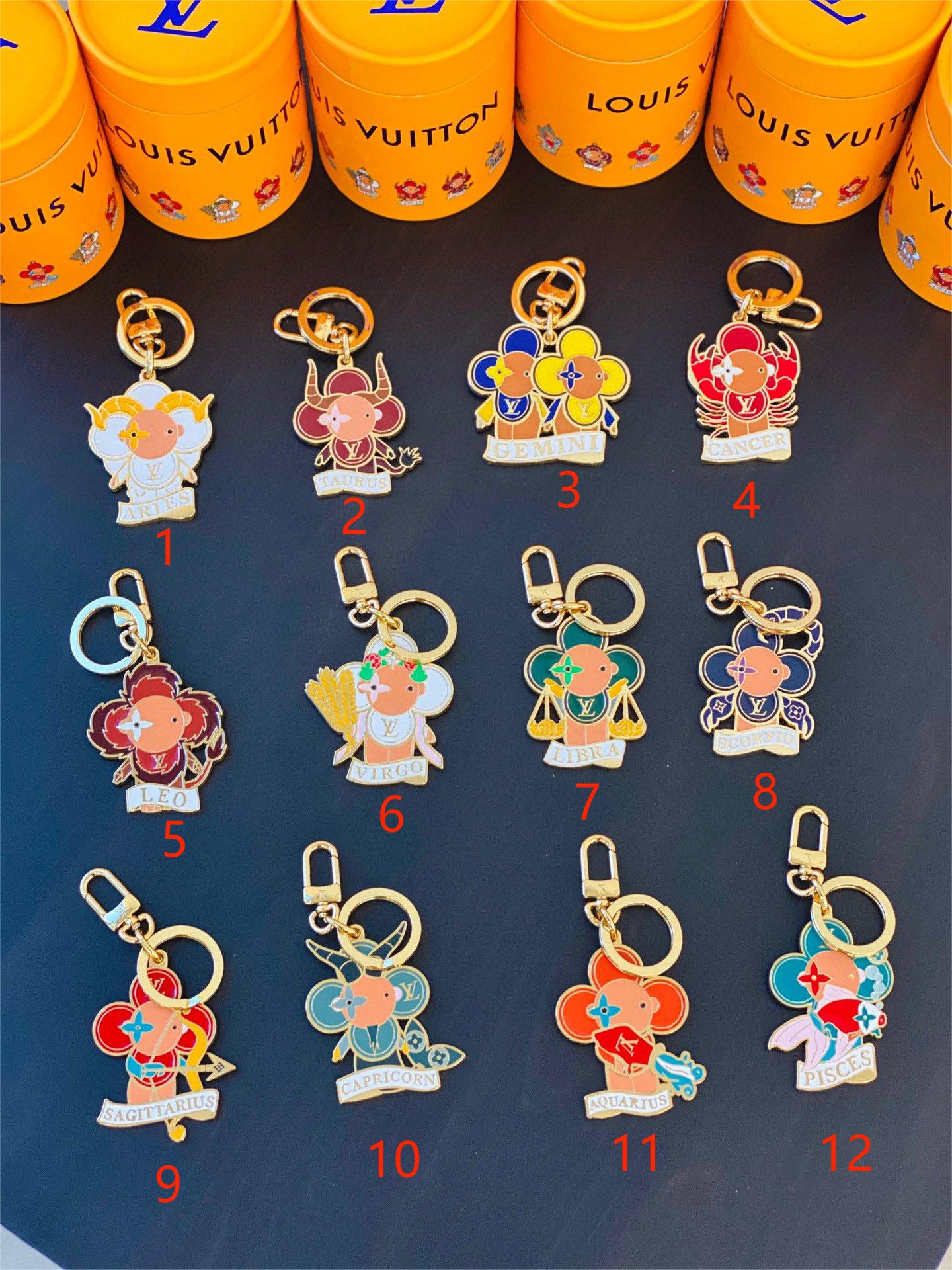 [TOP] Louis Vuitton LV 12 Constellation Keychain