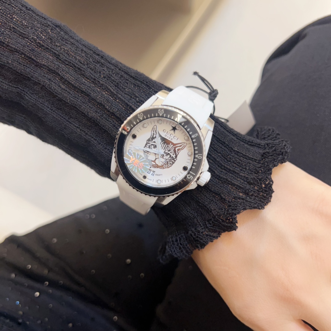 [TOP] GUCCI Guchi DIVE Series Watch 40mm