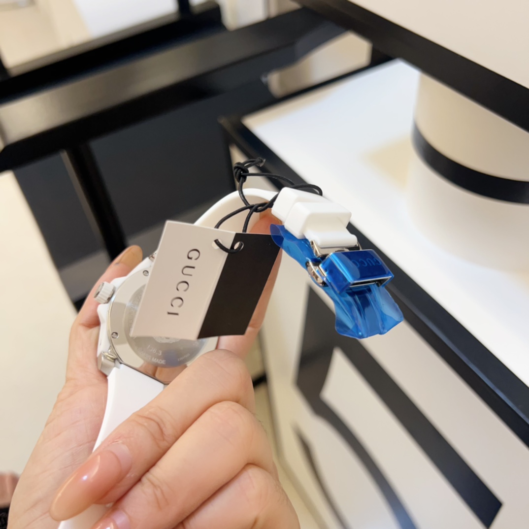 [TOP] GUCCI Guchi DIVE Series Watch 40mm