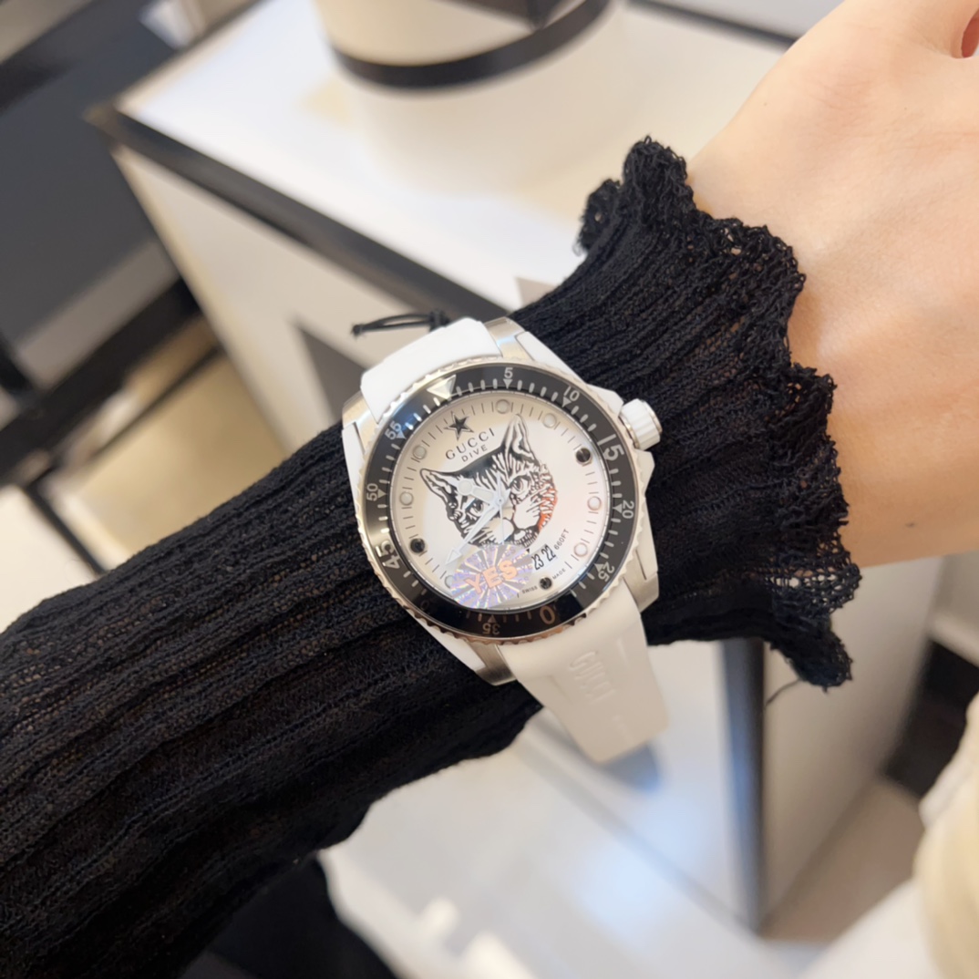 [TOP] GUCCI Guchi DIVE Series Watch 40mm