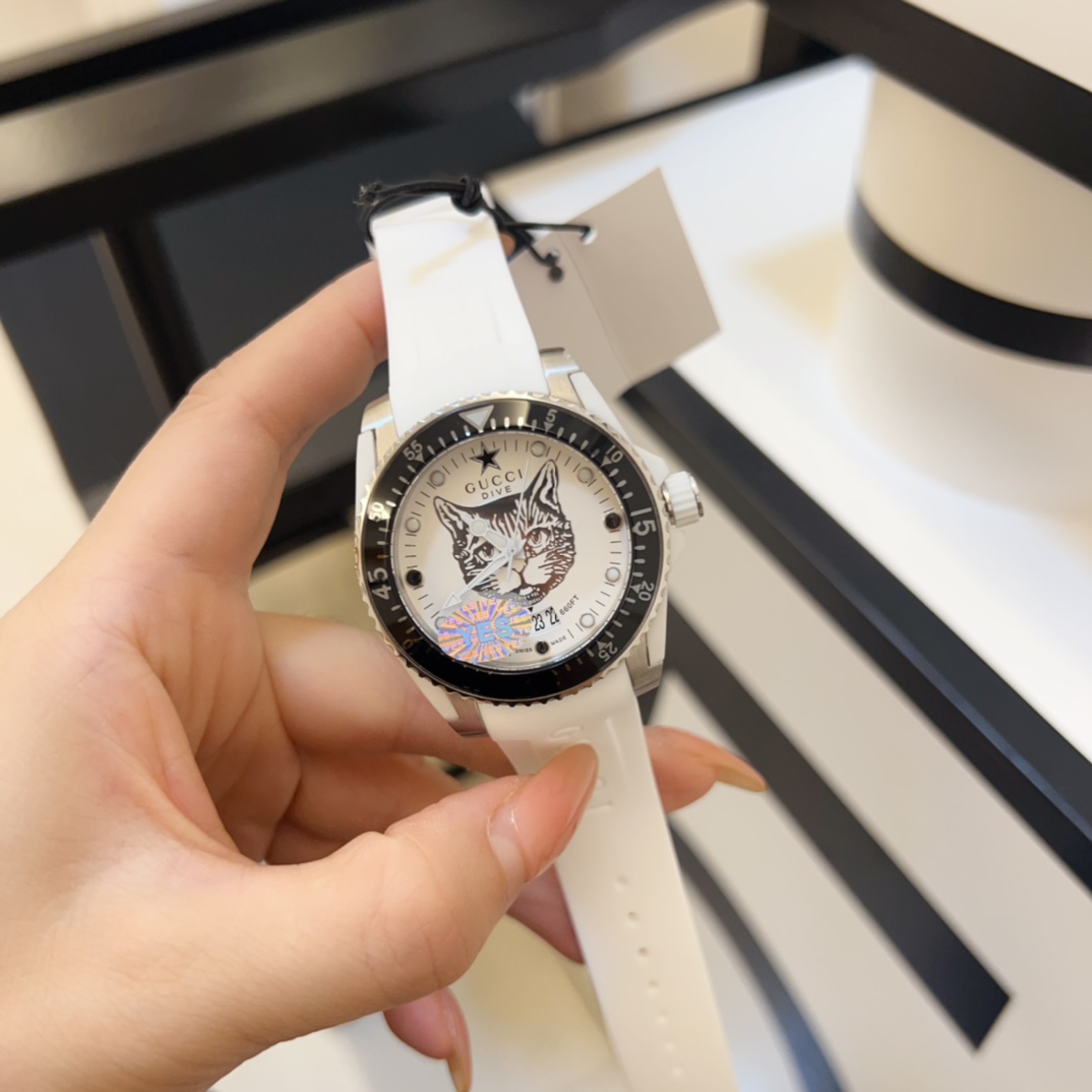 [TOP] GUCCI Guchi DIVE Series Watch 40mm