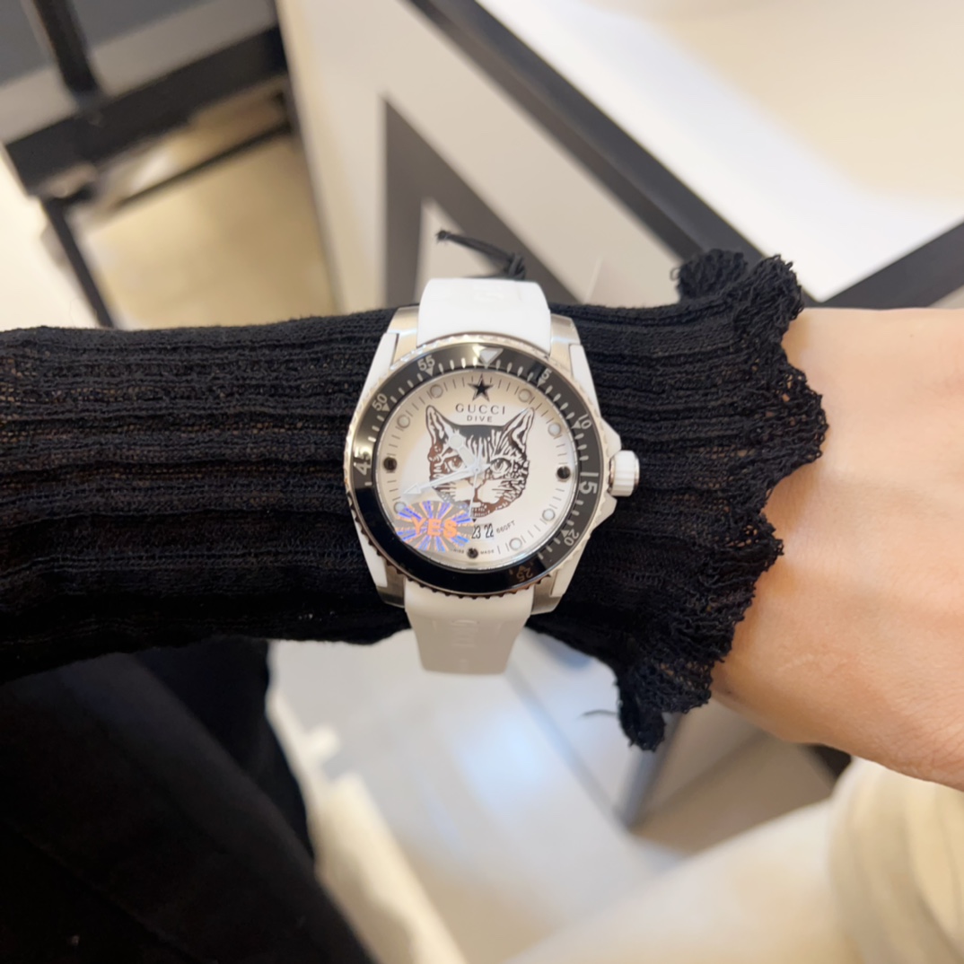 [TOP] GUCCI Guchi DIVE Series Watch 40mm