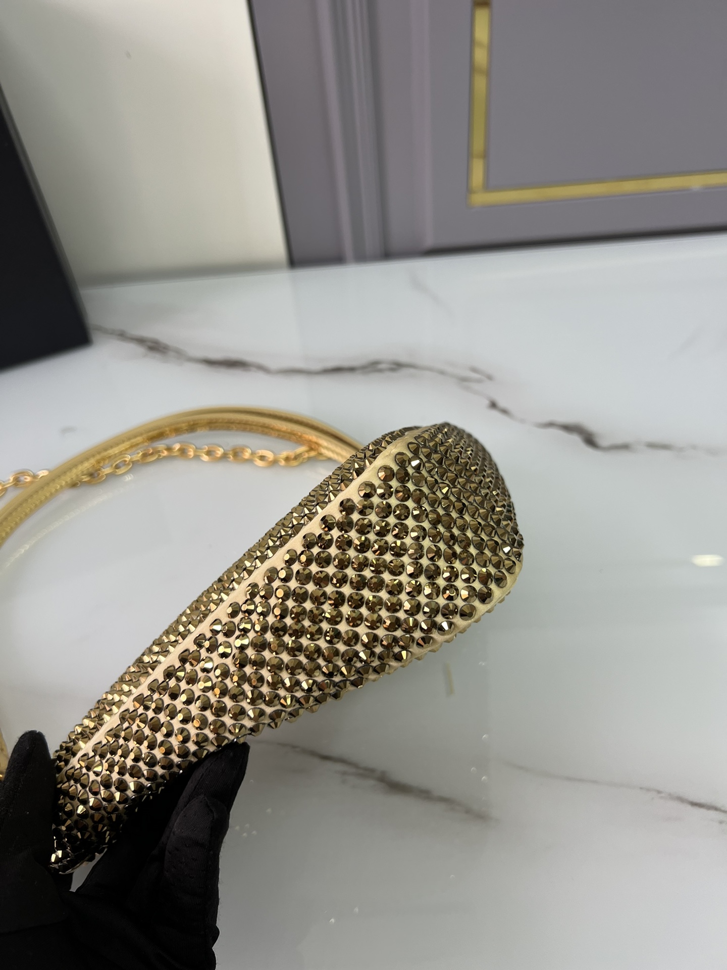 [TOP] PRADA Triangle Bag with Crystal Decoration Mini 26x15x6cm - Gold