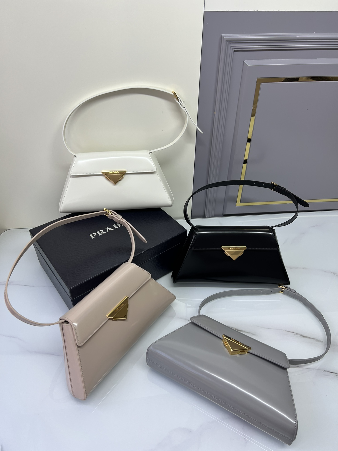 [TOP] PRADA Shoulder Bag Glossy Calfskin with Lambskin Lining 28.5x14x7cm - 4 Color