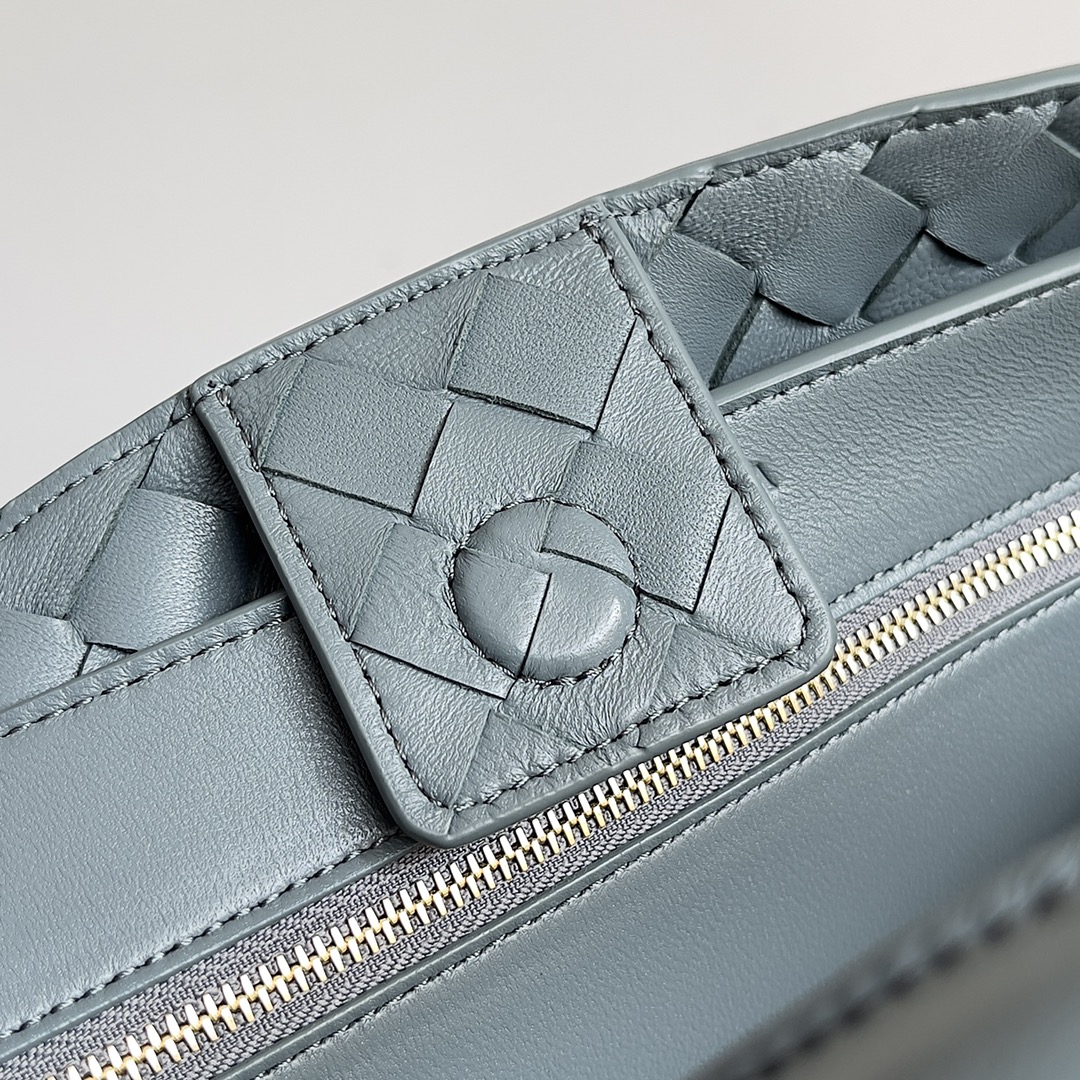 [TOP] Bottega Veneta BV Andiamo Bags Woven Handbags Lambskin 32x24x12 cm - Blue