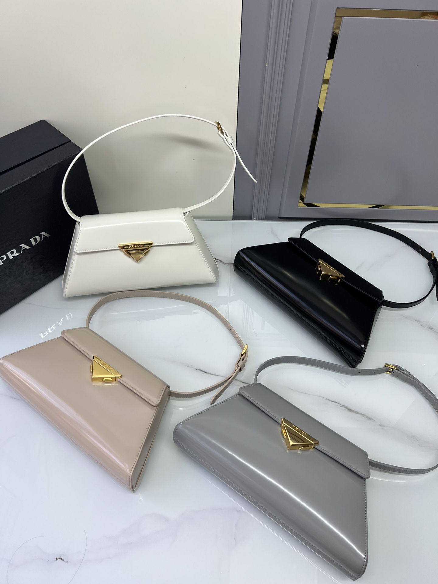 [TOP] PRADA Shoulder Bag Glossy Calfskin with Lambskin Lining 28.5x14x7cm - 4 Color