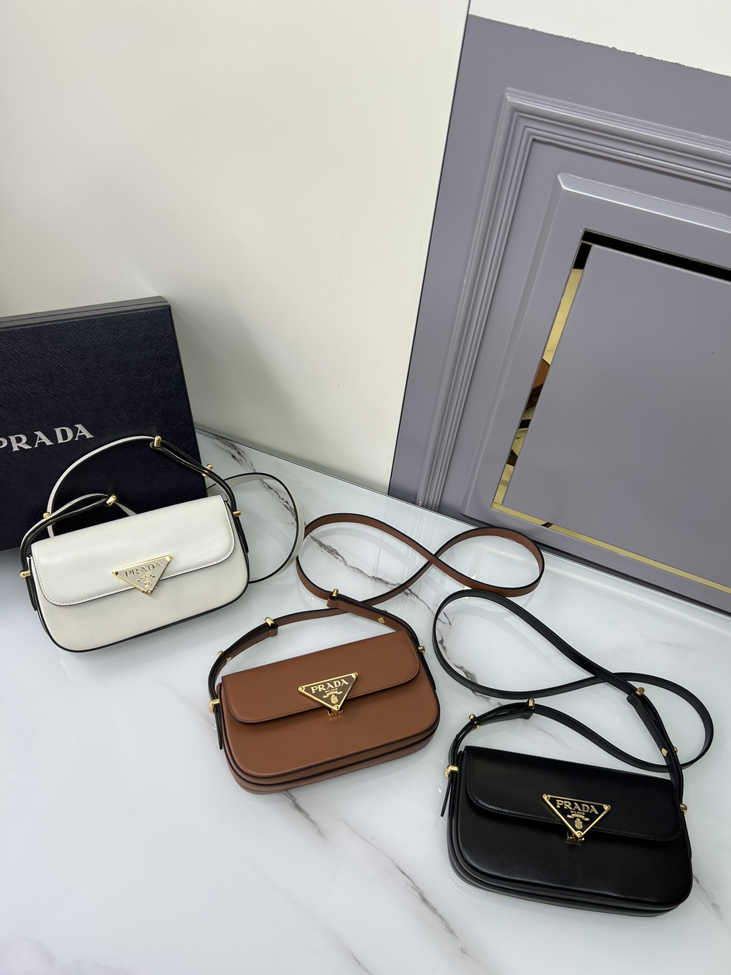 [TOP] PRADA Shoulder Bag Outer Calfskin/Inner Lambskin 20.5x10.5x4cm - 3 Color