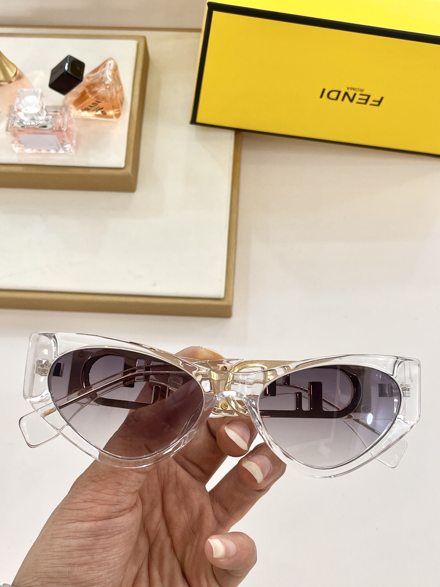 [TOP] FENDI FOL029 Sunglasses - 5 Colors