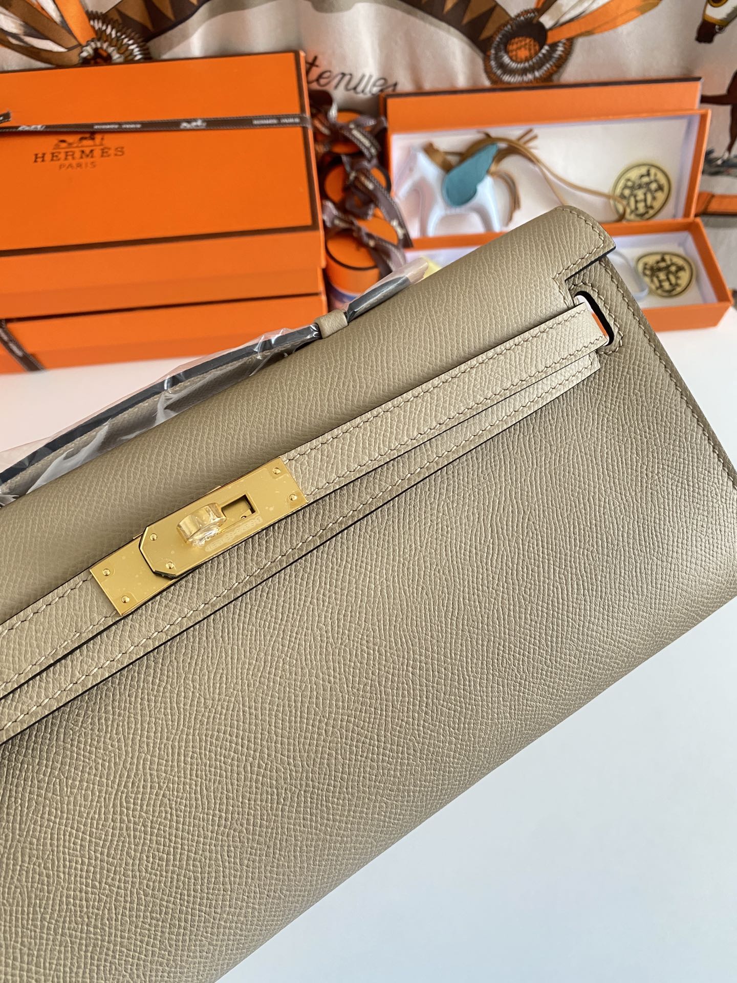 [TOP] HERMES Kelly Cut Epsom 31CM - Elephant Grey - GHW&SHW
