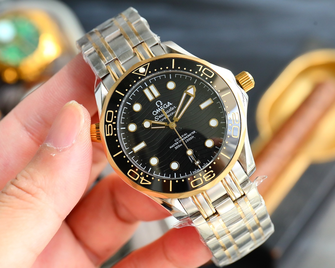 [TOP] OMEGA SEAMASTER Seahorse Series Watch 42mm - 2 Colors