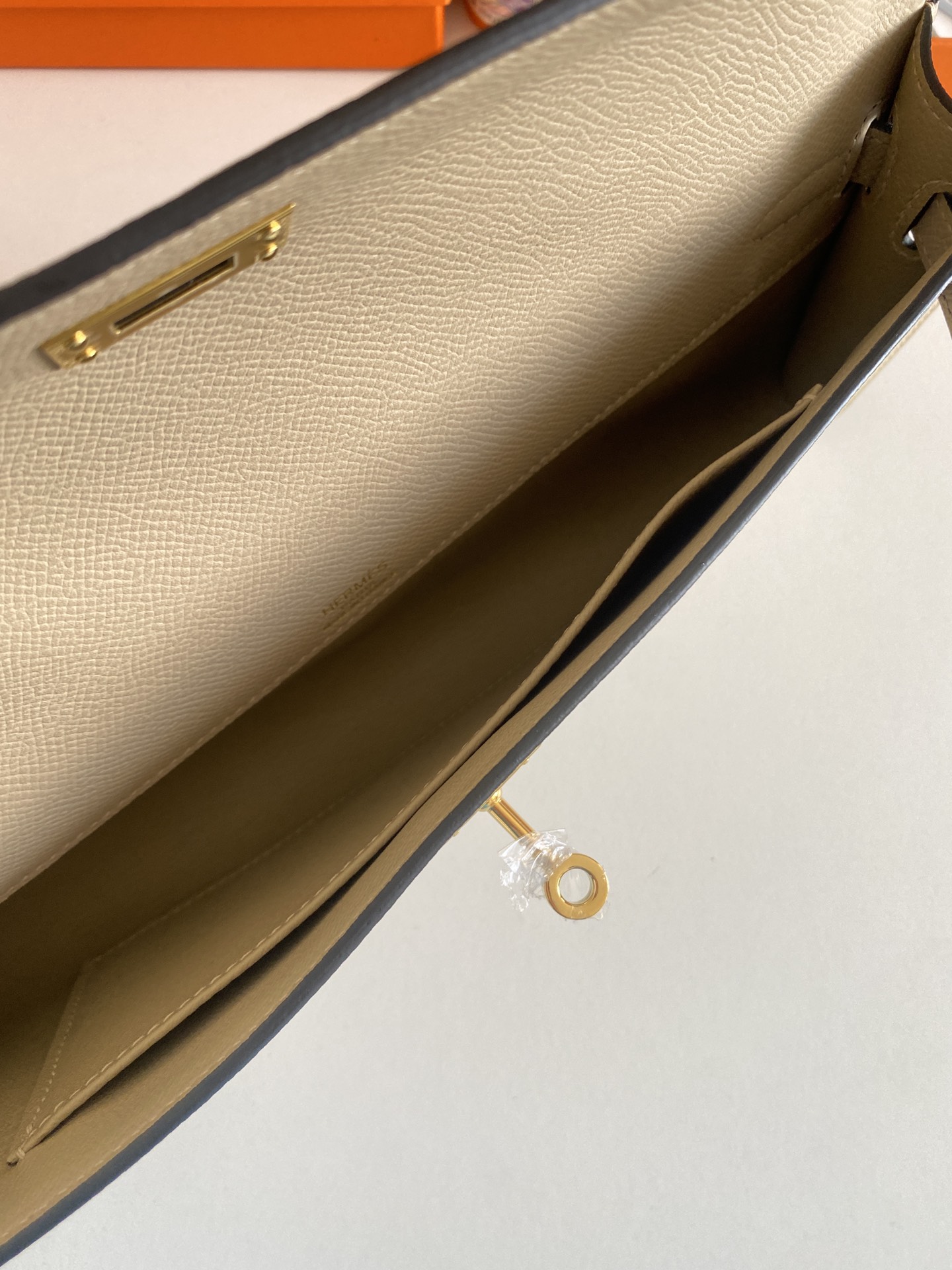 [TOP] HERMES Kelly Cut Epsom 31CM - Elephant Grey - GHW&SHW