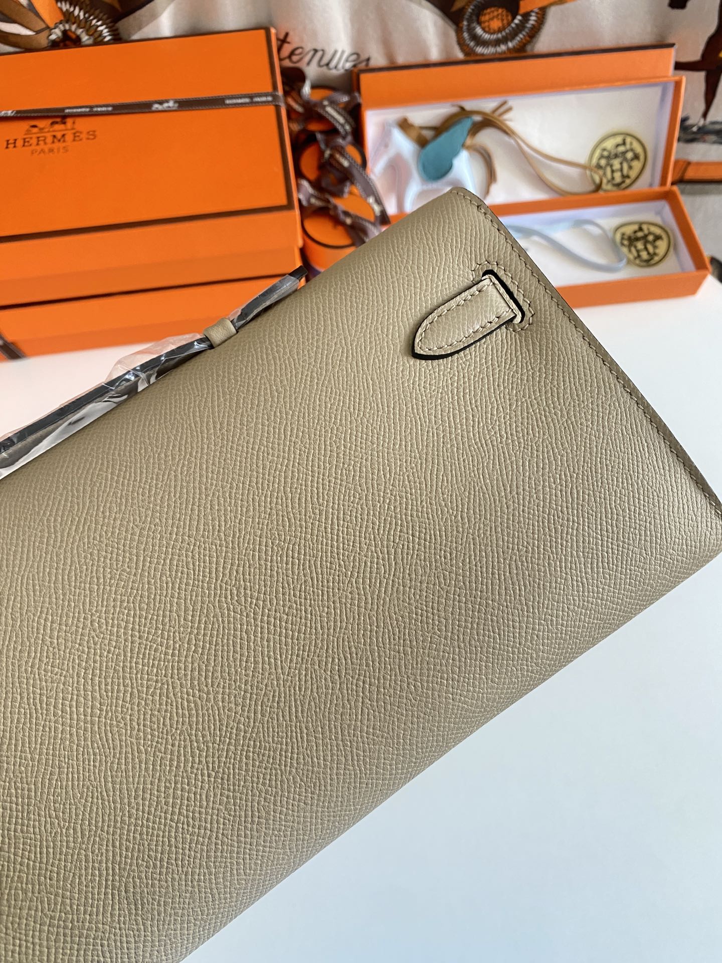 [TOP] HERMES Kelly Cut Epsom 31CM - Elephant Grey - GHW&SHW