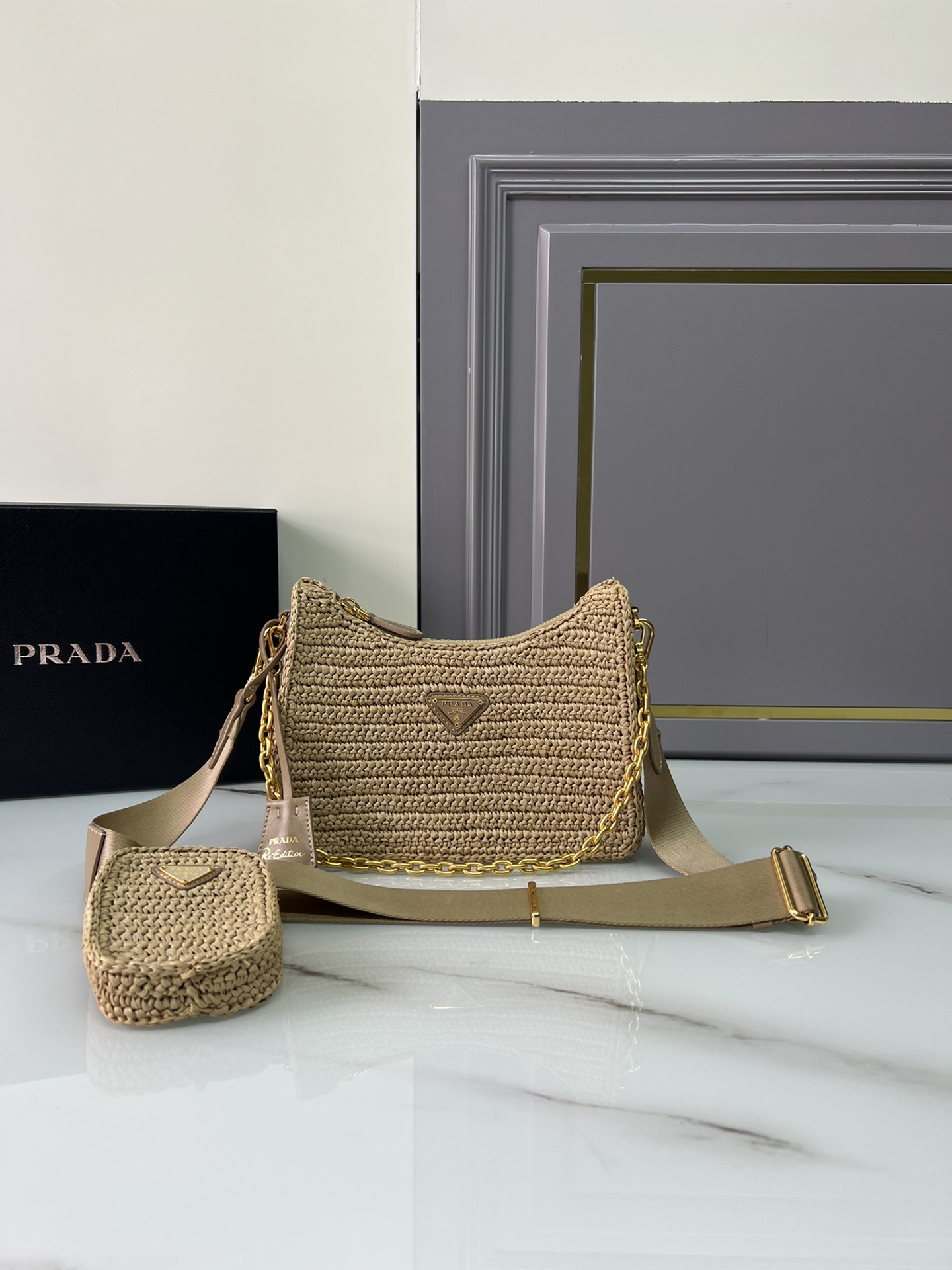 [TOP] PRADA Re-Edition 2005 Crochet Hobo Bag 23x16x7cm - 2 Colors