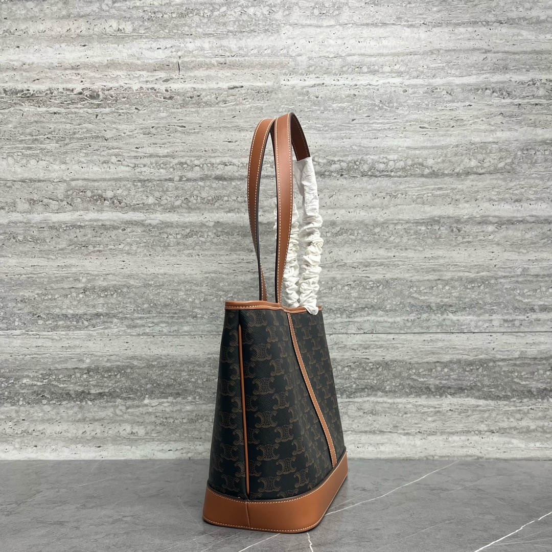 [TOP] CELINE Cabas Bag Triomphe Canvas/Cowhide 25.5x13x24cm - Monogram