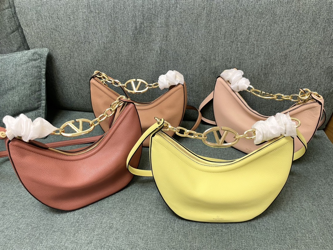 [TOP] VALENTINO Garavani VLOGO MOON HOBO Bag Leather Small 29x23x11cm with Chain - 6 Color