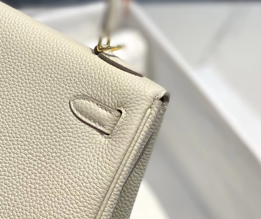 [TOP] HERMES Togo Leather Kelly Bag 28 cm - Light Cream & GHW