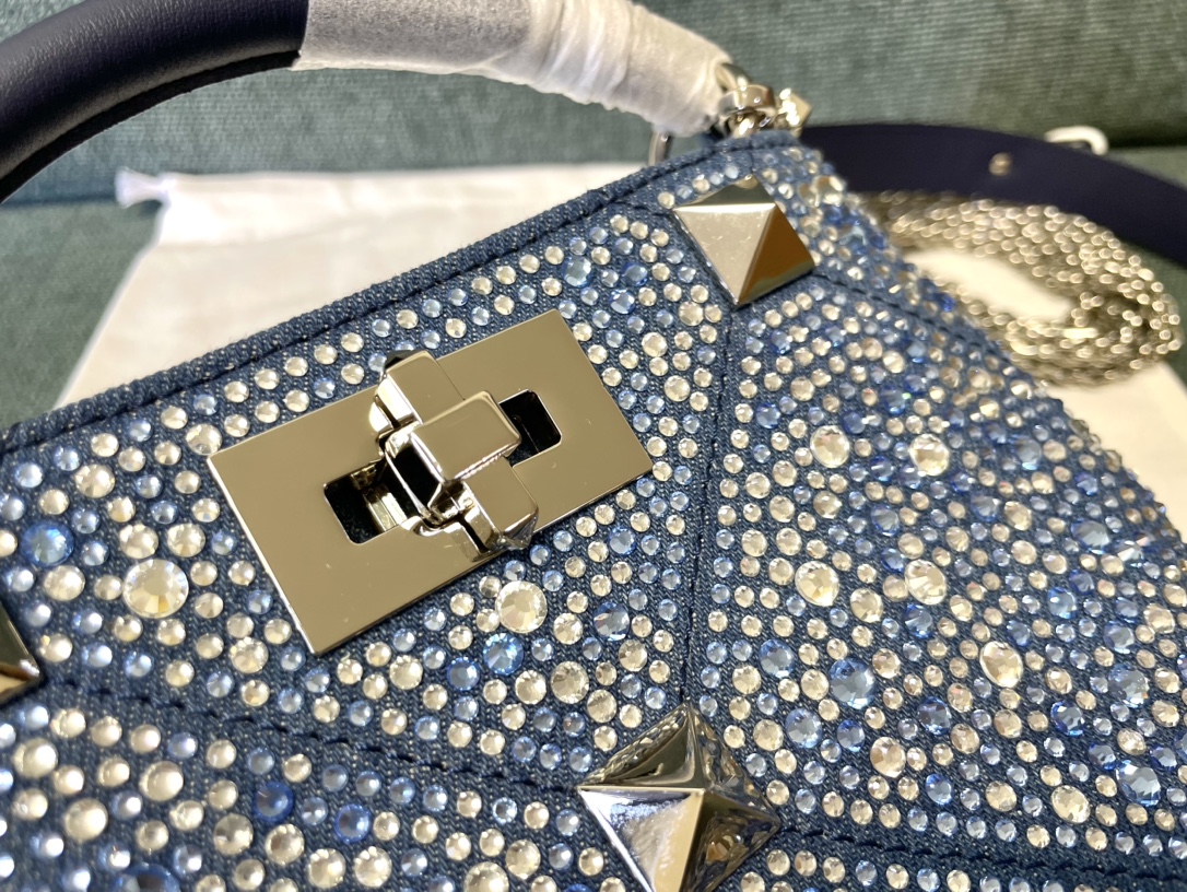 [TOP] VALENTINO Garavani Romanstud Bag 20x15x9cm/21x17x13cm with Diamonds - Denim