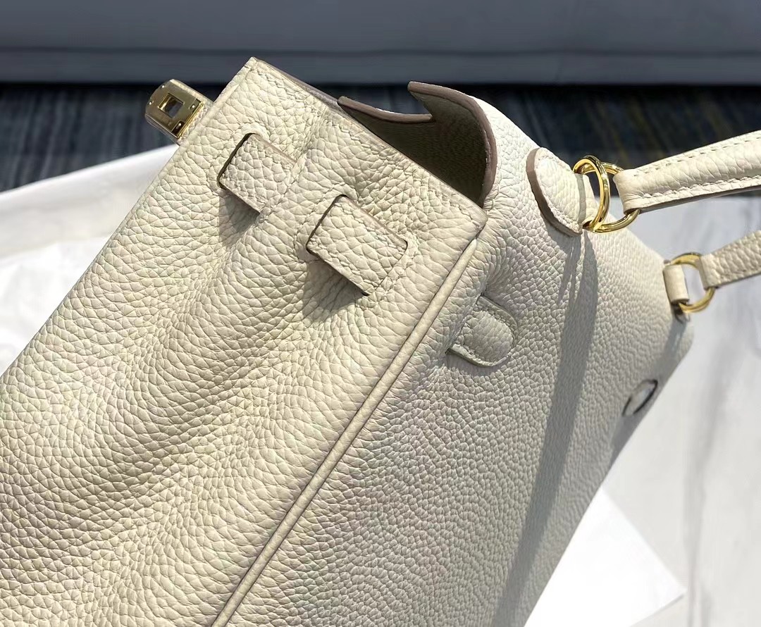 [TOP] HERMES Togo Leather Kelly Bag 28 cm - Light Cream & GHW