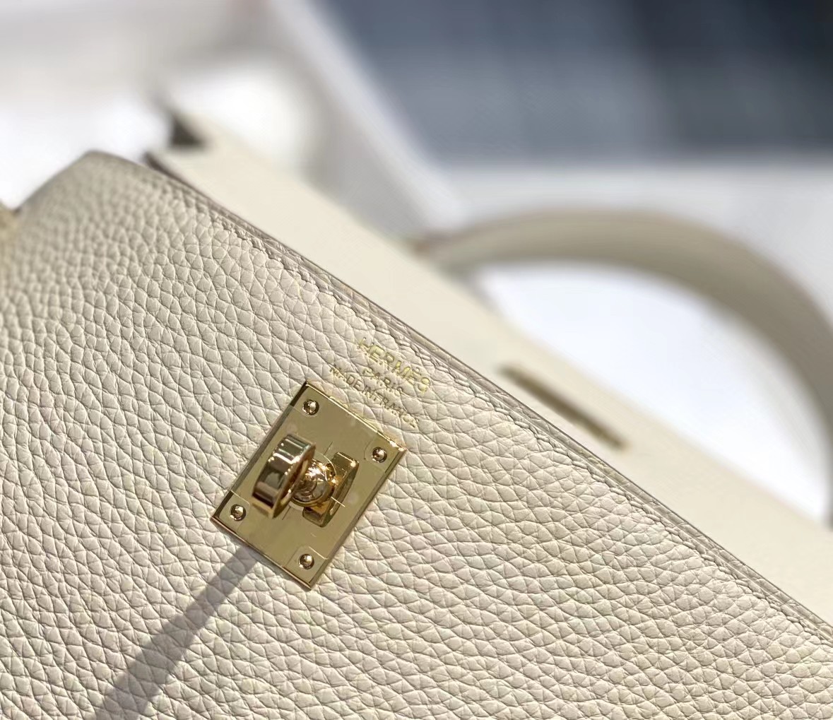 [TOP] HERMES Togo Leather Kelly Bag 28 cm - Light Cream & GHW